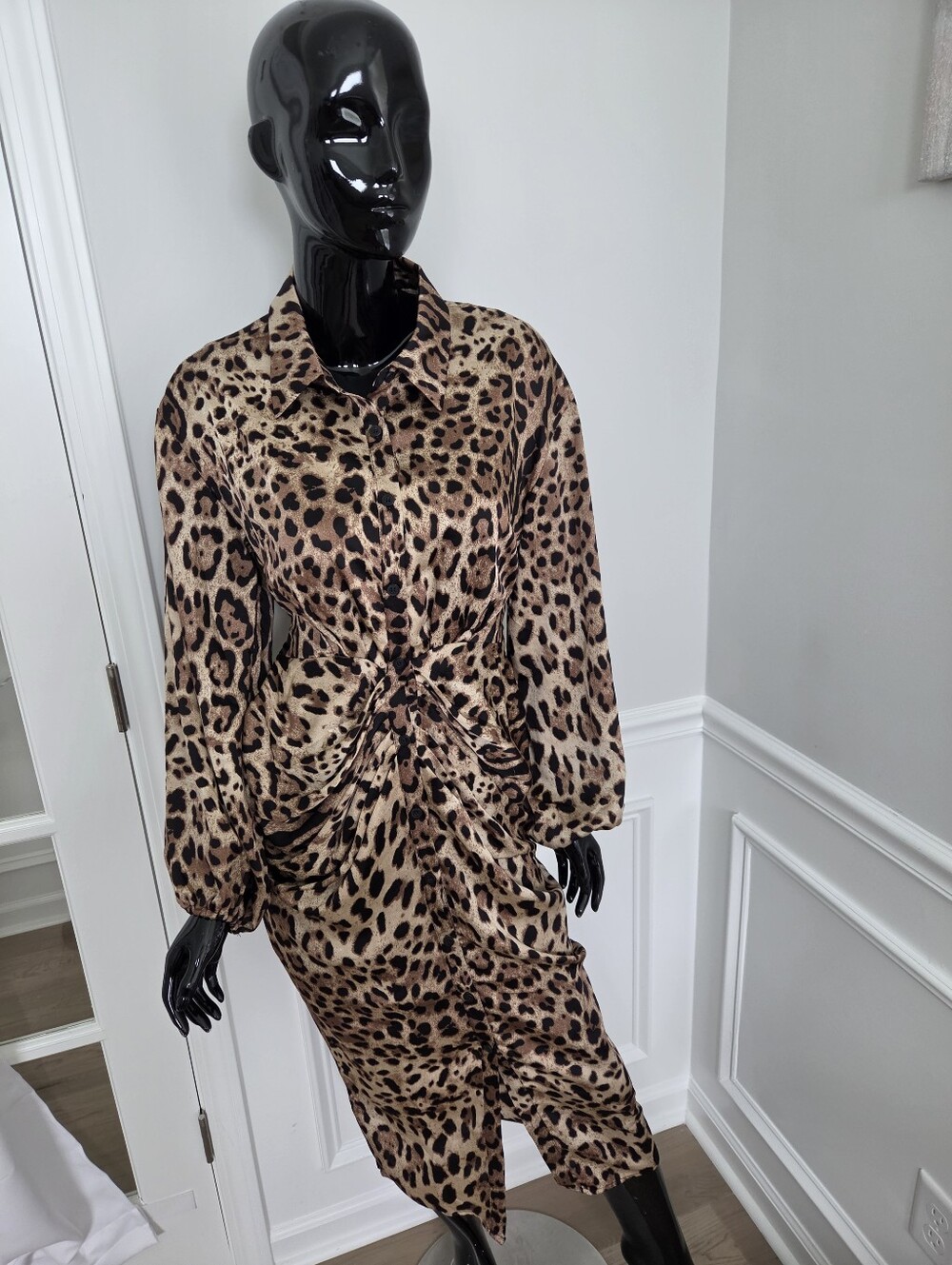 Fashion Nova Leopard Print Midi Dress